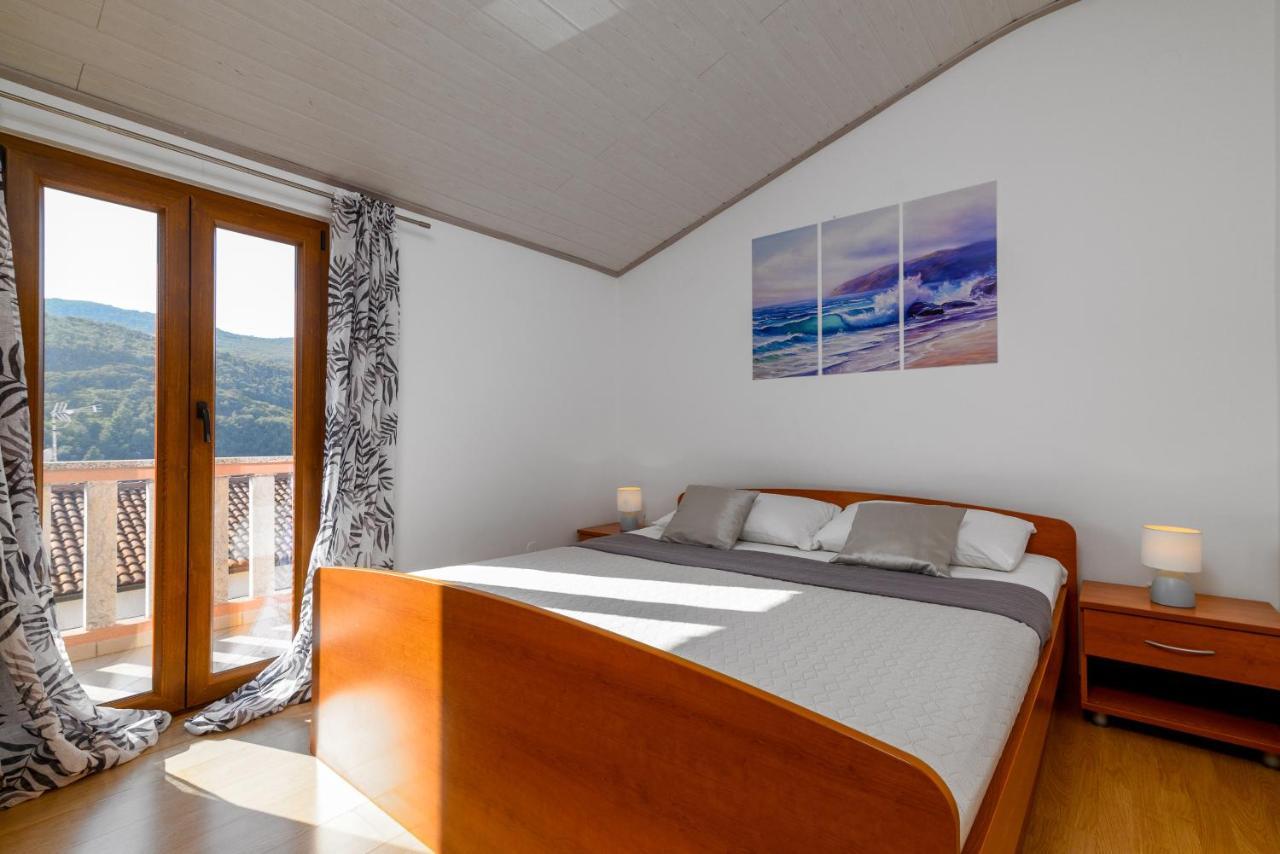 Apartments By The Sea Duga Luka - Prtlog, Labin - 2335 Esterno foto