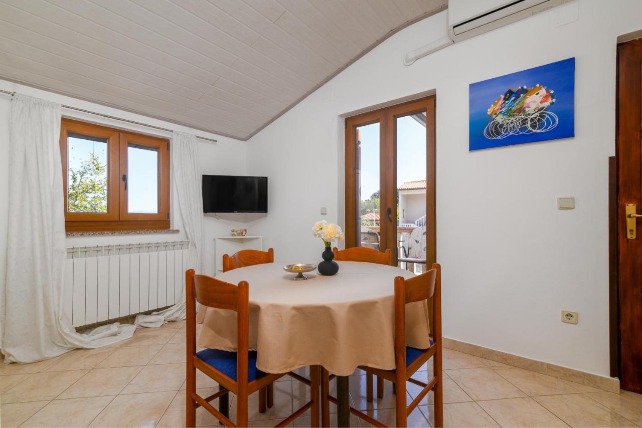 Apartments By The Sea Duga Luka - Prtlog, Labin - 2335 Esterno foto