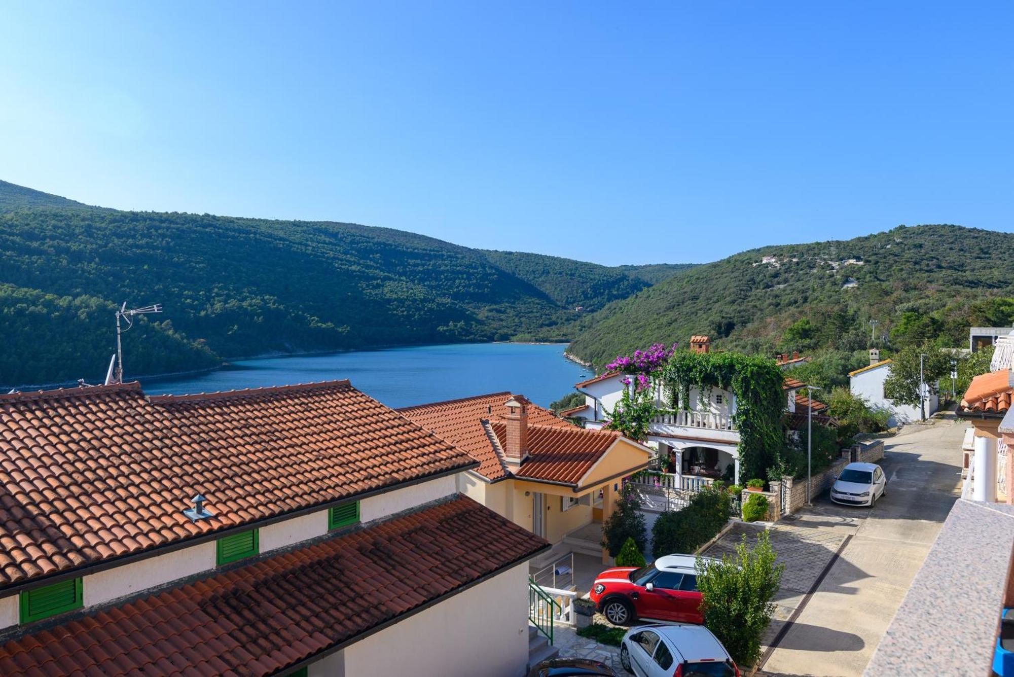 Apartments By The Sea Duga Luka - Prtlog, Labin - 2335 Esterno foto