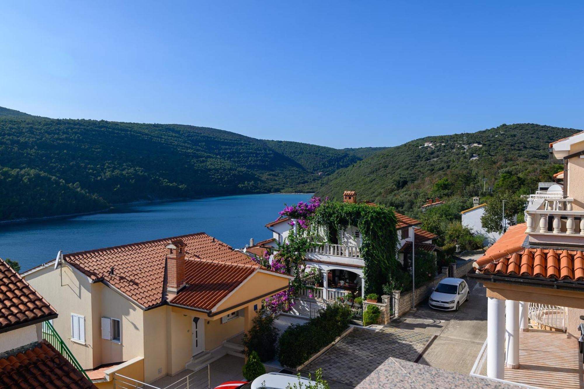 Apartments By The Sea Duga Luka - Prtlog, Labin - 2335 Esterno foto
